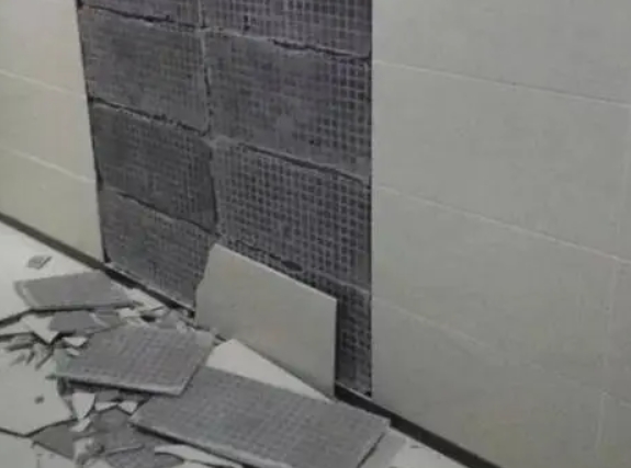 沈北新瓷砖空鼓维修公司分享下沈北新墙砖松动维修的知识